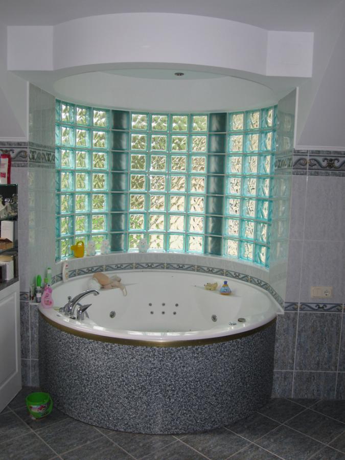 Mēs piedāvājam pārdošanai skaistu māju centrā Jūrmalā, Maiori ...