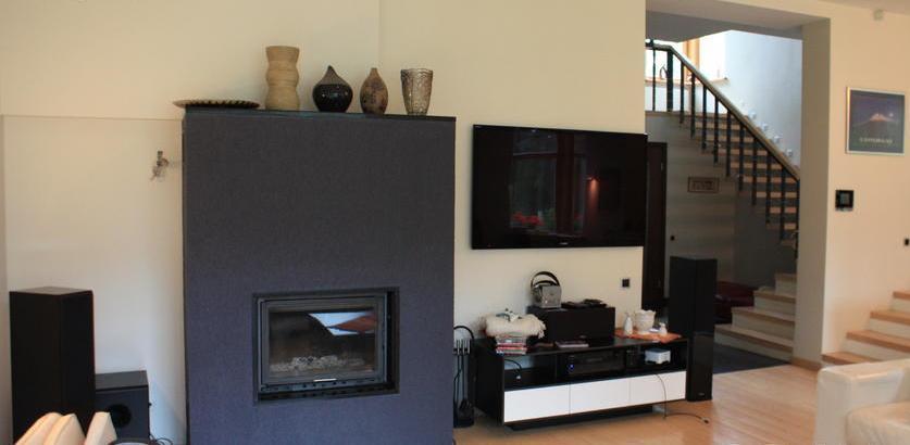 Elegant and fashionable house in Melluzi, in a quiet location.