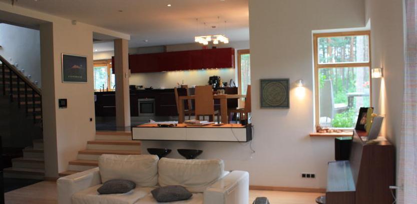 Elegant and fashionable house in Melluzi, in a quiet location.