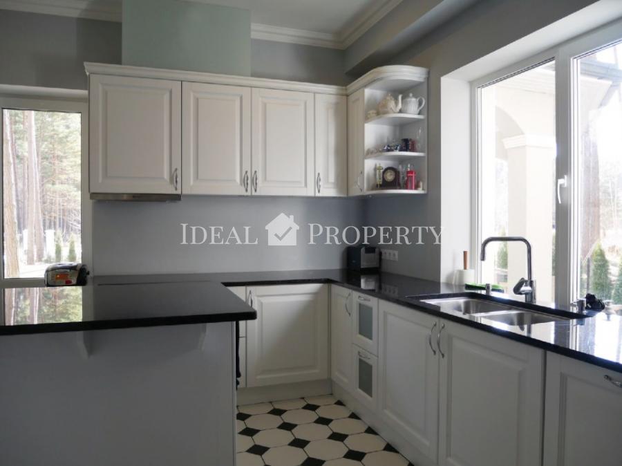 Elegant villa for sale in Jurmala