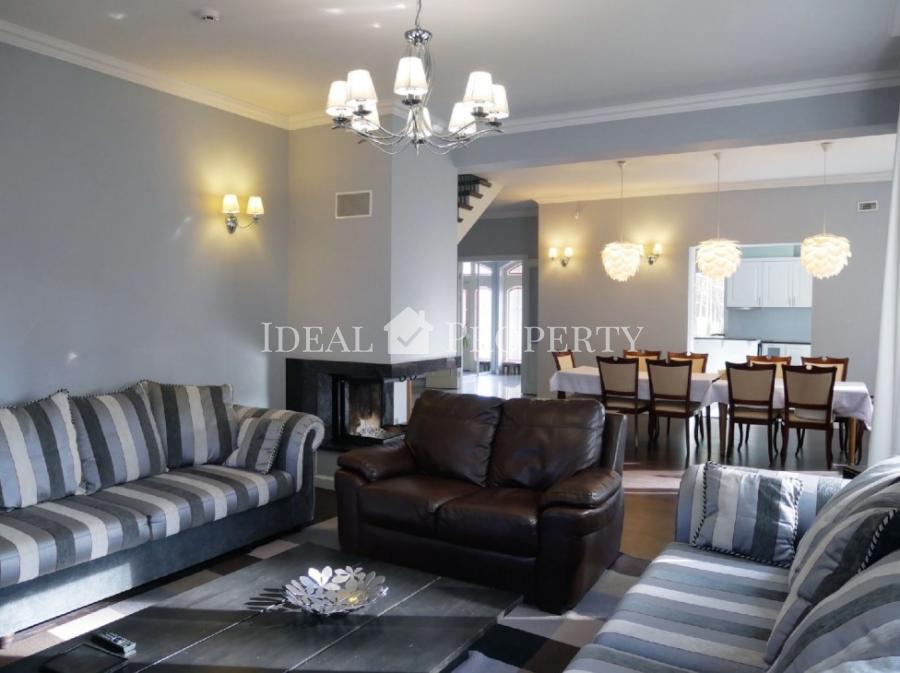 Elegant villa for sale in Jurmala