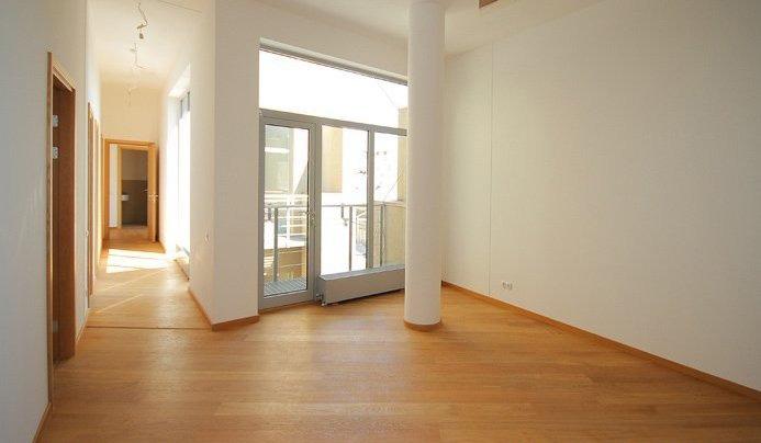 We offer to purchase a spacious apartment