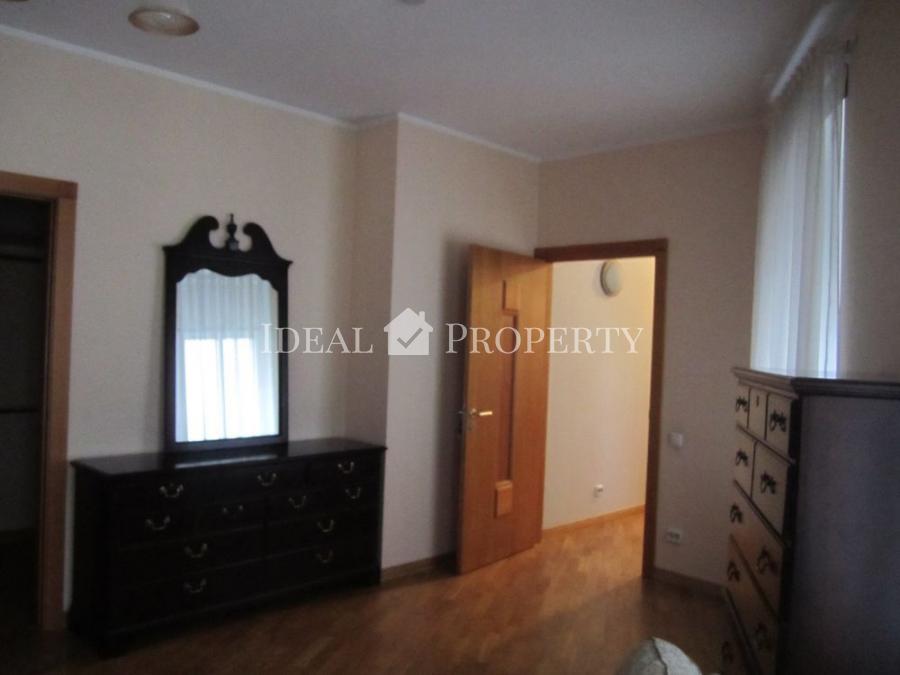 Prestigious and comfortable apartment located in Embassy Area.