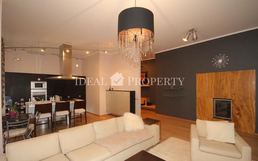 For rent wonderful spacious apartment just in a city center.