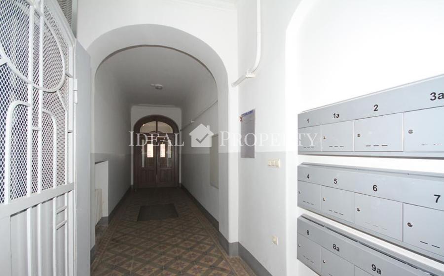 For rent wonderful spacious apartment just in a city center.