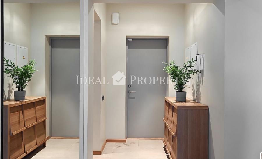 For sale modern, spacious apartment with 3 bedrooms, at Rupniecibas str.