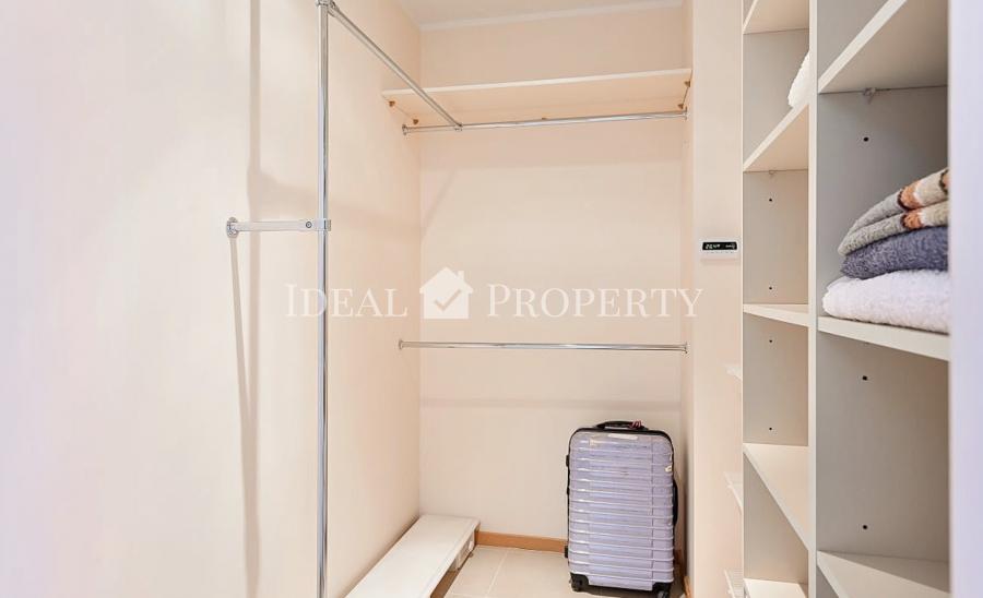 For sale modern, spacious apartment with 3 bedrooms, at Rupniecibas str.