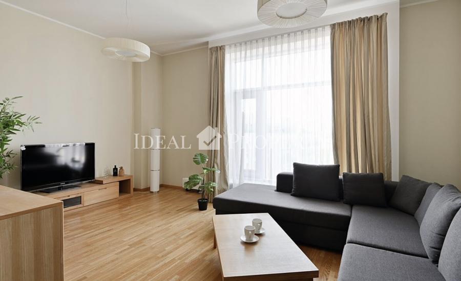 For sale modern, spacious apartment with 3 bedrooms, at Rupniecibas str.