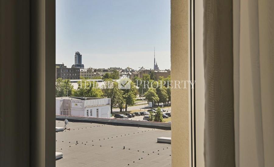 For sale modern, spacious apartment with 3 bedrooms, at Rupniecibas str.