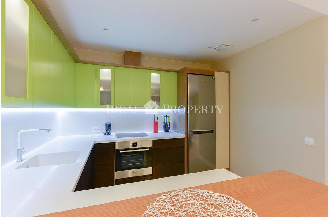 For sale a wonderful two-bedroom apartment with designer renovation in the new project PARK ALLEY.