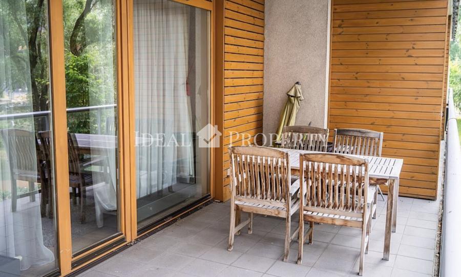 Bright apartment with a spacious terrace ..