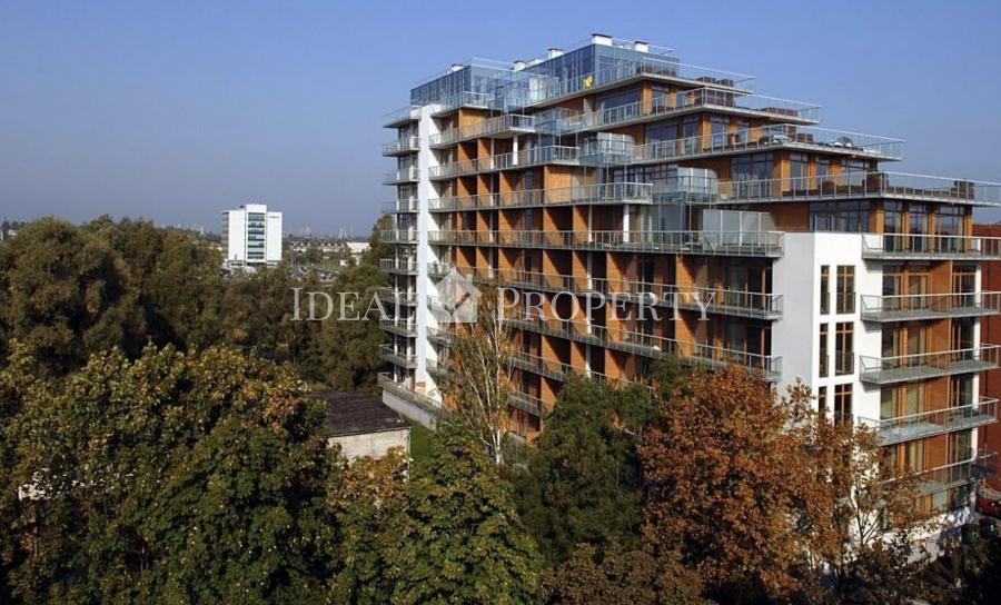 Bright apartment with a spacious terrace ..