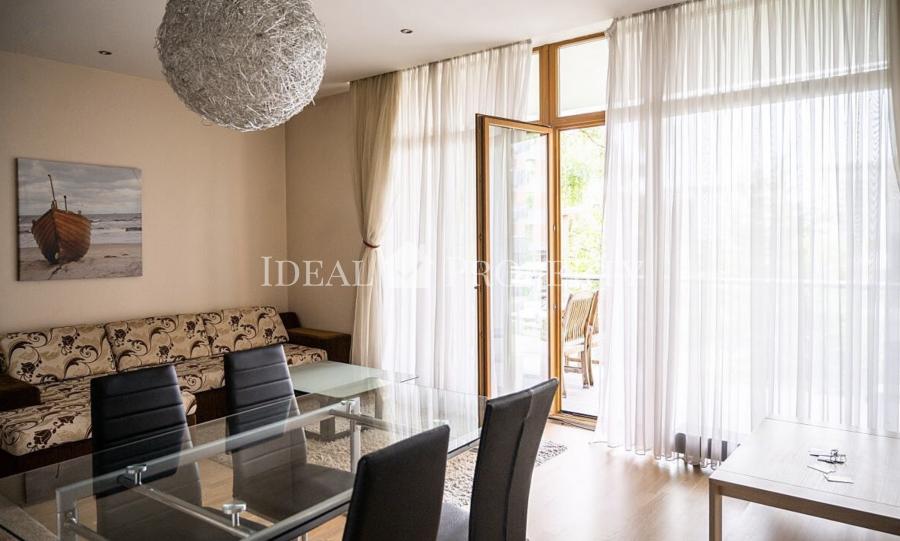 Bright apartment with a spacious terrace ..