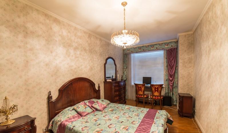 3 story apartment in the center of Riga for sale and rent