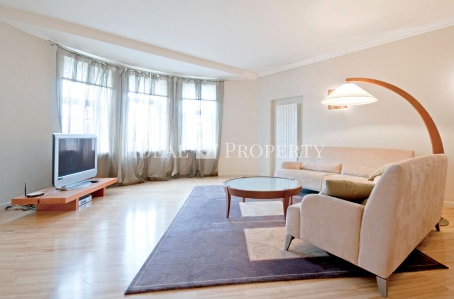 For your attention is offered a spacious apartment on Bruninieku street.