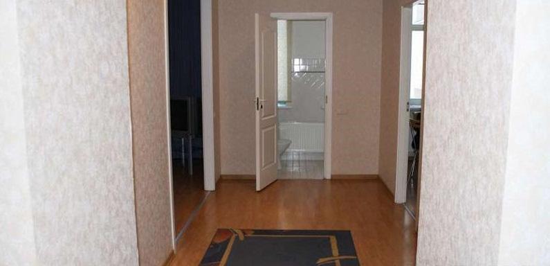 Sunny apartment in Embassy area for sale and rent. 