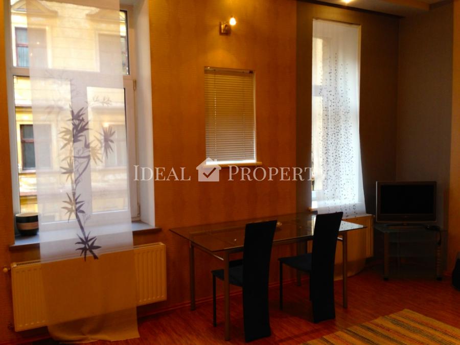 Studio apartment in the city center ..