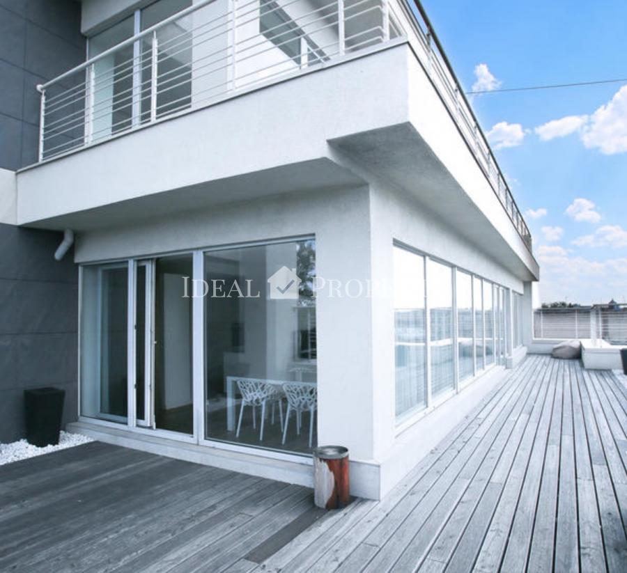 A luxury two bedroom penthouse with spacious terrace ..