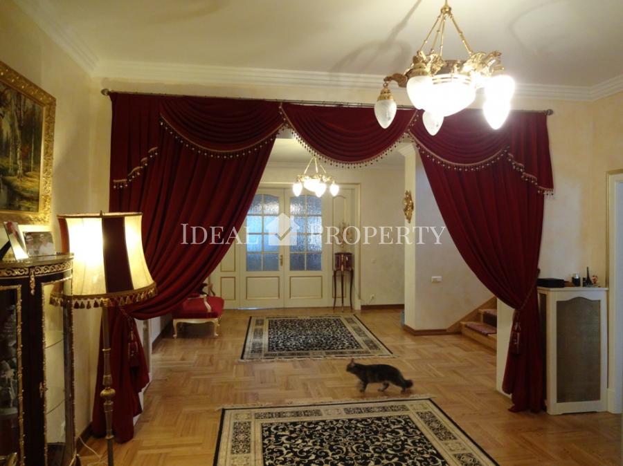 Mēs piedāvājam nopirkt savrupmāju Pardaugavā