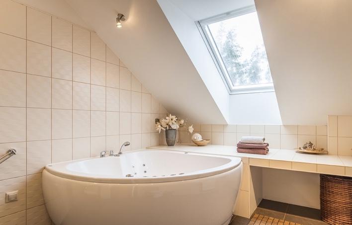 Mēs piedāvājam iznomāt trīsstāvu māju Mēs piedāvājam iznomāt trīsstāvu māju