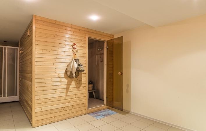 Mēs piedāvājam iznomāt trīsstāvu māju Mēs piedāvājam iznomāt trīsstāvu māju