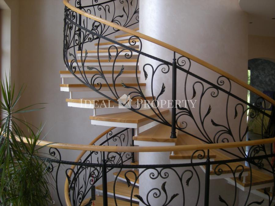 House for long term rent mansion in Sunishi