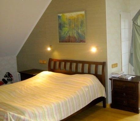 2-stāvu privātmāja Pumpuros..