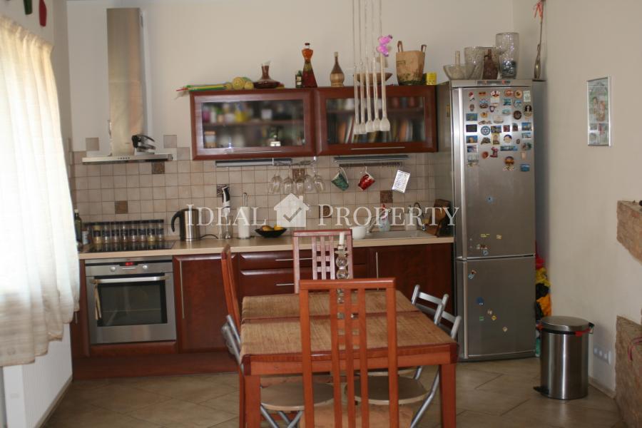 For sale 3 storey house in the center of Maiori.