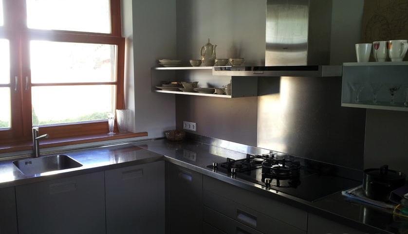 Предлагаем дом-близнец в Меллужи..