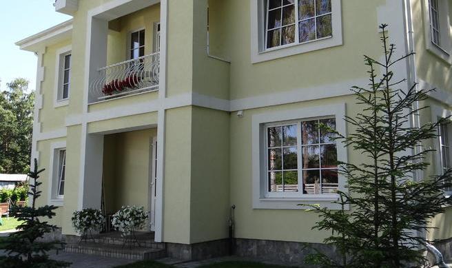 Izīrē jaunu divstāvu māju Vaivari