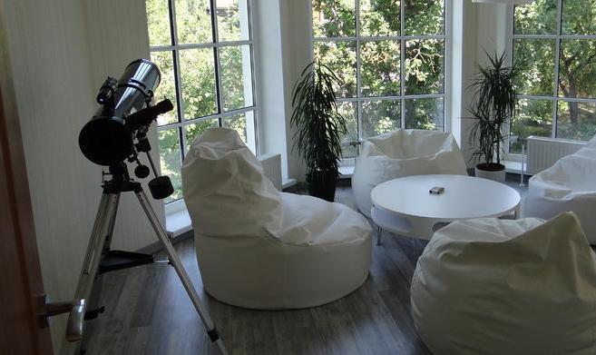 Izīrē jaunu divstāvu māju Vaivari