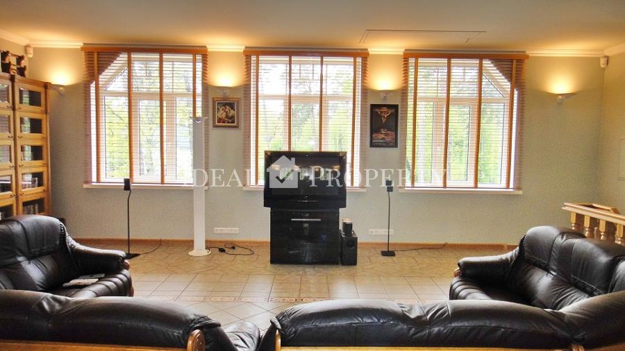 For summer rent specious  house on the shores of Jurmala ..