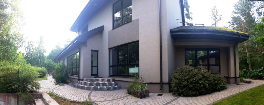 Pārdod māju Baltezera krastā. Pārdod māju Baltezera krastā.