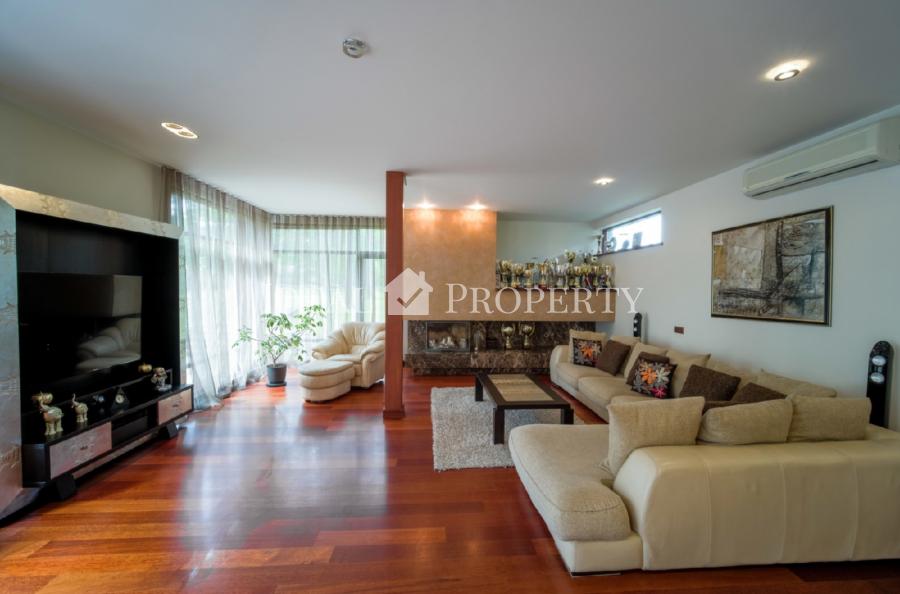 An exclusive house for rent and sale with design decoration near the Baltezers lake.