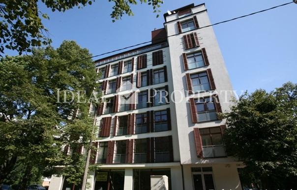 For rent elegant 2-bedroom apartment at Nitaures str.