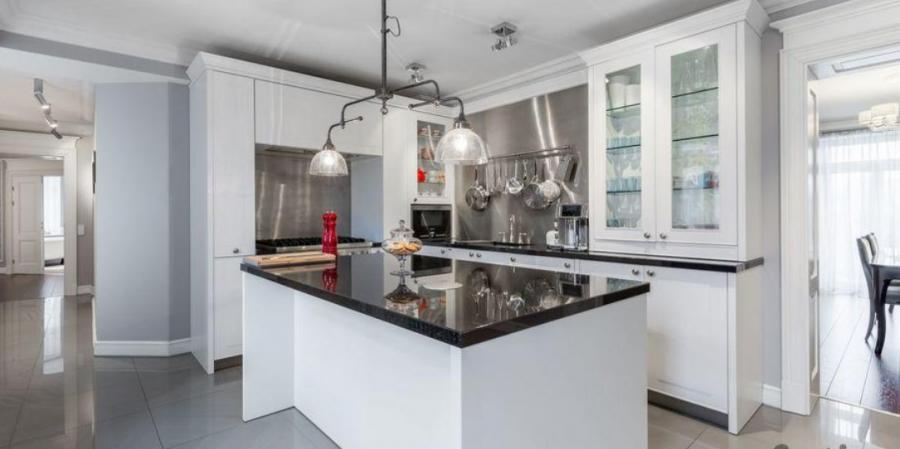 Brīnišķīgs saulains, kluss dzīvoklis Terbatas iela.