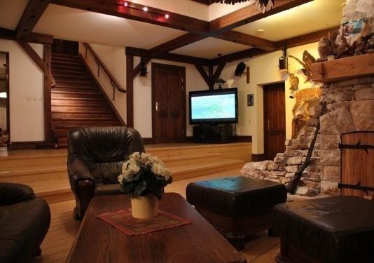 Īpašums atrodas uz Beberbeķu ezera ..