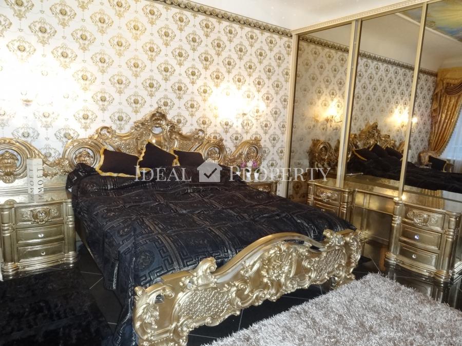 Offer for sale a two-bedroom apartment in the city center at Dzirnavu street.