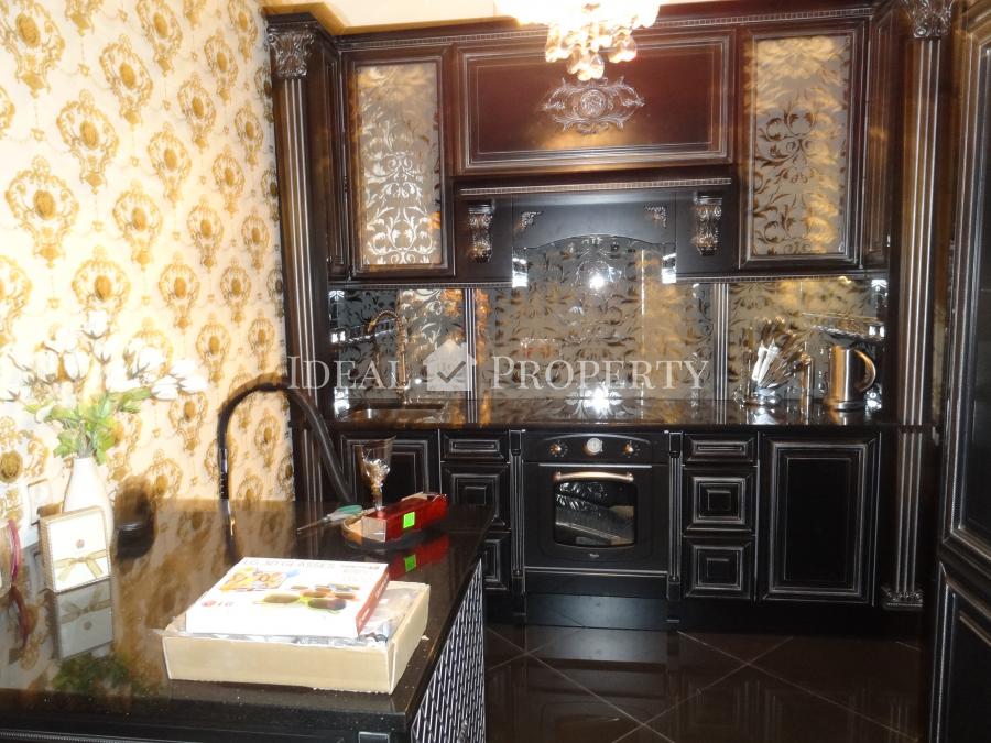 Offer for sale a two-bedroom apartment in the city center at Dzirnavu street.