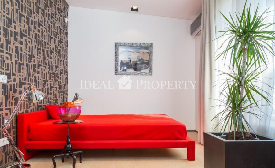 Modern penthouse for sale  in the historic centre of Riga.