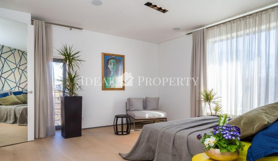 Modern penthouse for sale  in the historic centre of Riga.