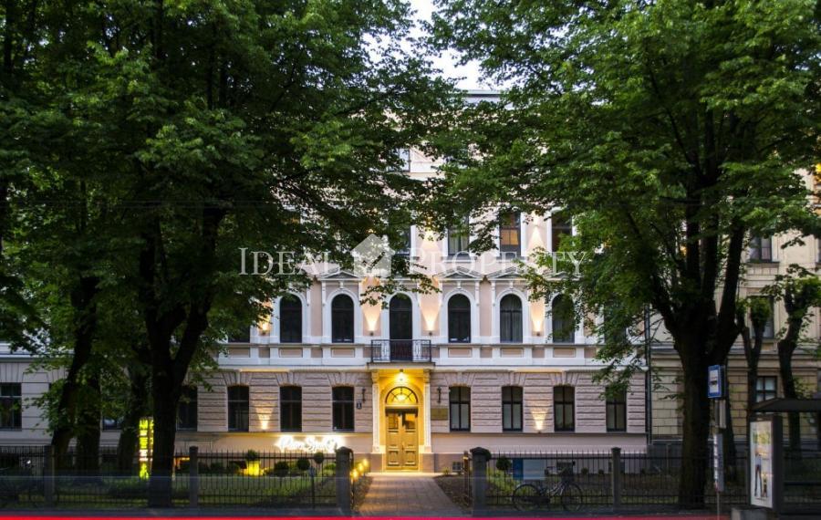 Modern penthouse for sale  in the historic centre of Riga.