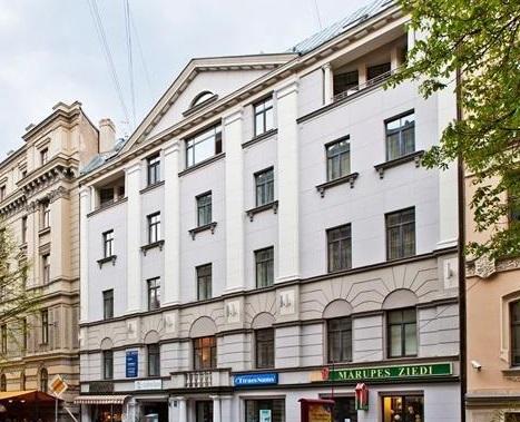 This comfortable apartment with the high rental potential is located in the center of Riga.