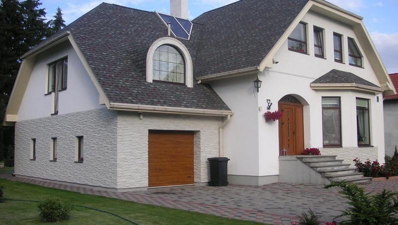 Предлагаем приобрести просторный и обустроенный частный дом