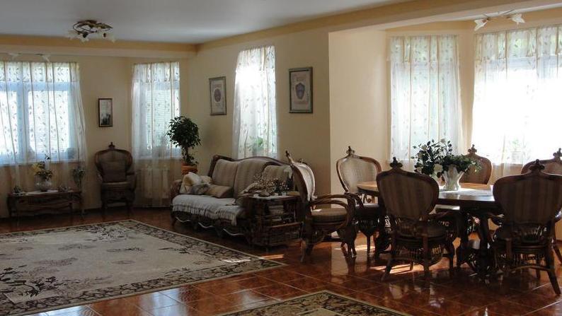 Pārdod labiekārtotu māju ar mūsdienīgu plānojumu Saulkrastos Pārdod labiekārtotu māju ar mūsdienīgu plānojumu Saulkrastos