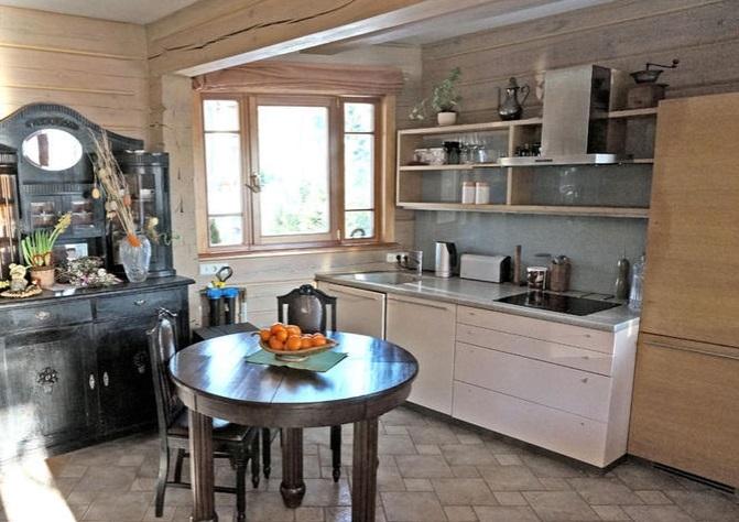 Pārdod guļbaļķu privātmāju Jūrmalā, Dzintaros Pārdod guļbaļķu privātmāju Jūrmalā, Dzintaros