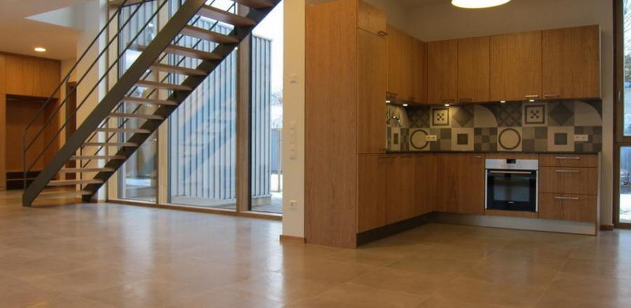 Māja ar skatu un piekļuvi jūrai. Māja ar skatu un piekļuvi jūrai.