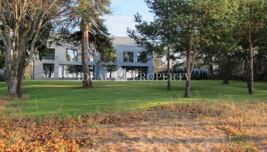 Māja ar skatu un piekļuvi jūrai. Māja ar skatu un piekļuvi jūrai.