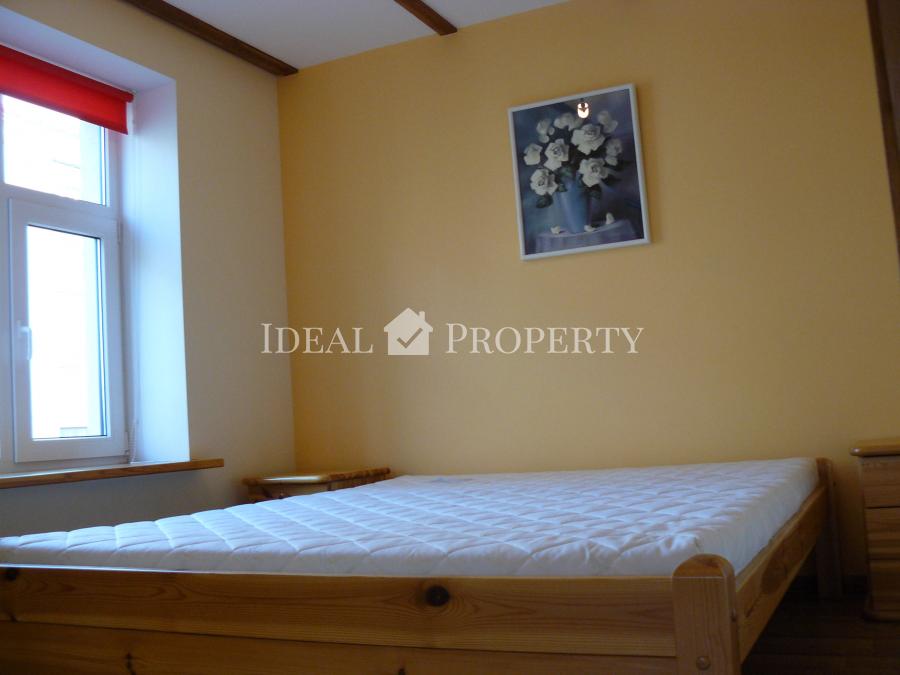 Jauks divlīmeņa mansarda tipa dzīvoklis renovētā ēkā. Jauks divlīmeņa mansarda tipa dzīvoklis renovētā ēkā.