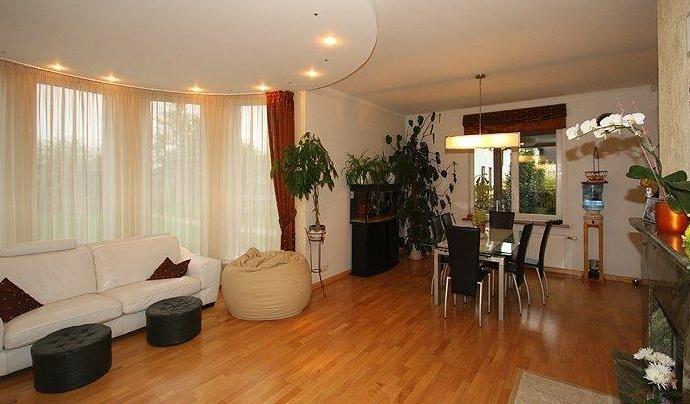 Светлый и теплый дом в Марупе